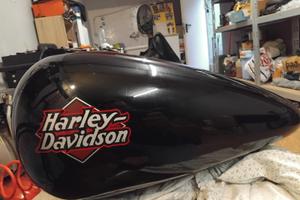 Serbatoio per harley softail
