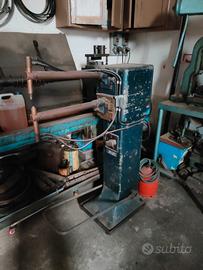 Puntatrice a colonna a pedale 14KW