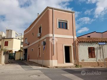 CASA SEMINDIPENDENTE A CAPOTERRA