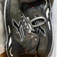 Scarpe U-POWER strike antinfortunistiche alte.