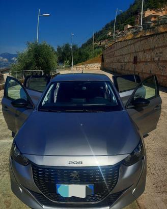 Peugeot 208 1.5  BLUE HDI 100 CV Allure Pack
