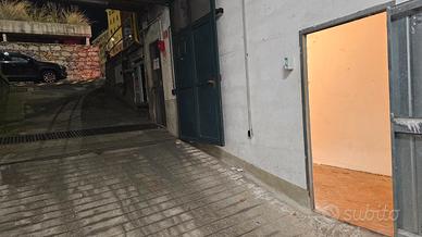 Cantina per rimessaggio scooter