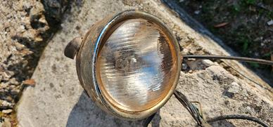 Faro d'epoca motobi