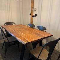 Tavolo da pranzo con 6 sedie