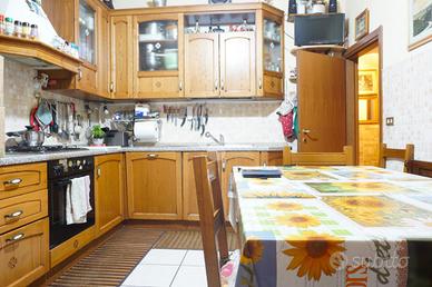 CASA SEMINDIPENDENTE A PISTOIA