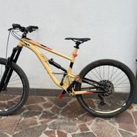 kellys swag 30 29"  (trattabili)