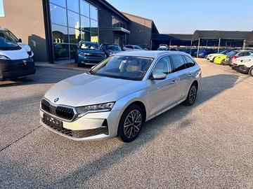 SKODA Octavia 2.0 TDI 150 CV DSG Wagon Executive