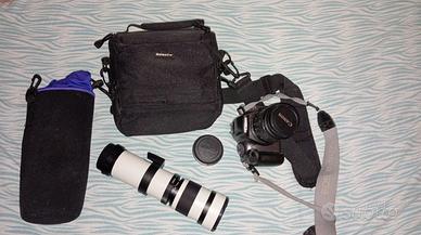 Canon 1100d con obbiettivo e teleobbiettivo