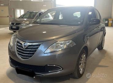 Lancia Ypsilon 1.2 69 CV 5 porte Gold-Km 87700–