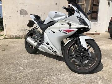 RICAMBI USATI PER YAMAHA YZF 125R 2009