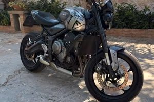 Triumph Trident 660 2021  perfetta