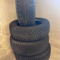 Gomme  invernali Nokian235/60/18