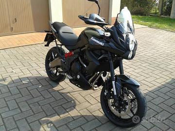 Kawasaki Versys 650 ABS 2015 Gomme Batteria Nuovi