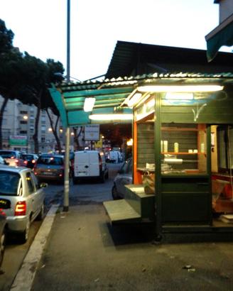 Chiosco minimarket panineria kebab