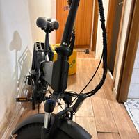 Bici elettrica Engwe X con due batterie