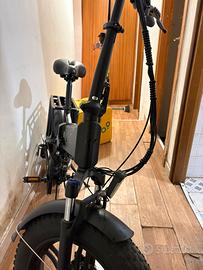 Bici elettrica Engwe X con due batterie