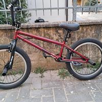 bicicletta BMX 