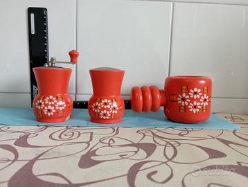 macinapepe, spargisale/spezie e spacca frutta