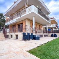 PORZIONE DI BIFAMILIARE A FORMIA