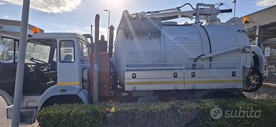 Auto Spurgo Iveco Cisterna pozzi neri