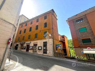 4 LOCALI A SUBIACO