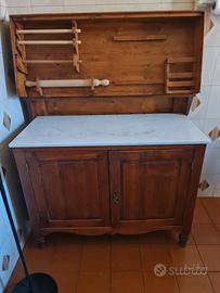 Antica Madia in Legno Massello con Piano in Marmo