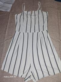 tutina a righe bianca e nera