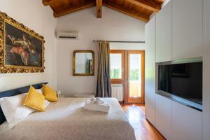 Camera con bagno in suite