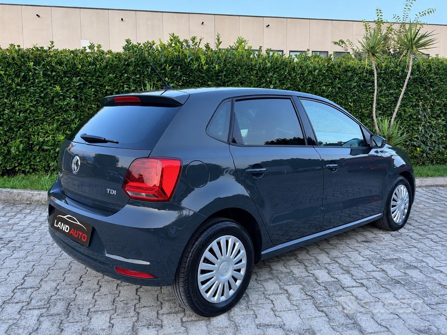 Volkswagen Polo 2015 photo 3