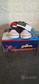 scarpe marvel con motivo in tessuto nuove  n.31