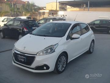 Peugeot 208 BlueHDi 75 5 porte Allure - 2015