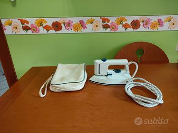 Ferro da stiro da viaggio