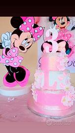 Torta e polistirolo per festa tema Minnie 