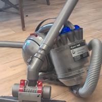 aspirapolvere DYSON