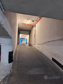 Garage interrato o posto moto Duomo ZTL