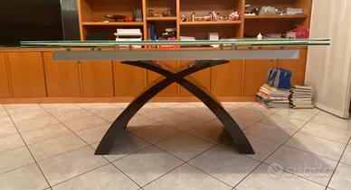 Tavolo Tonin e Sedie