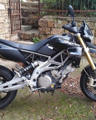 Aprilia Dorsoduro 750 2009