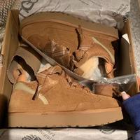 Stivali da neve UGG con lacci, Castagna, Taglia 40