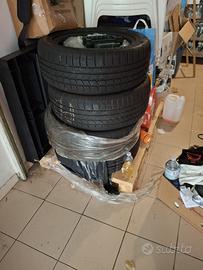 Treno gomme Winguard 215/55/r17