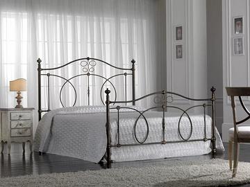 Letto in ferro battuto matrimoniale nero e oro