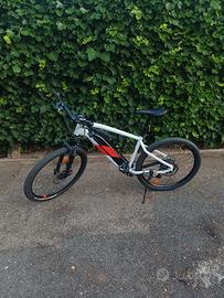 Bicicletta MTB elettrica ST 100 Rockrider
