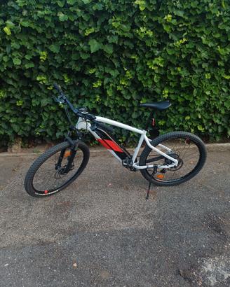 Bicicletta MTB elettrica ST 100 Rockrider