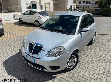 Lancia Ypsilon 1.3 MJT 75 CV Oro Giallo