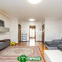 AMPIO 4 LOCALI DOPPI SERVIZI A OSIO SOTTO!!