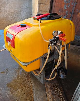 Botte 400lt  Irroratrice  Diserbo portato Trattore