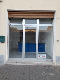 Fondo commerciale uso ufficio o negozio