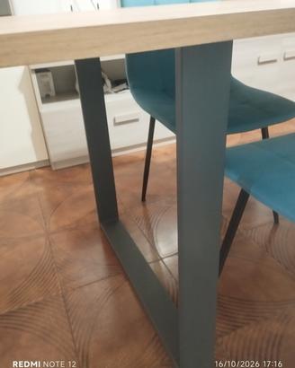 Tavolo da pranzo 