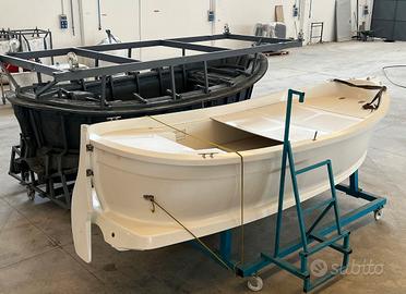 Gozzo e stampi in vetroresina