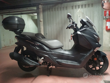 Sym joymax 300 z+, ABS, bauletto GIVI, 15850 KM,