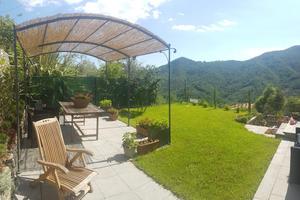 Appartamento Leivi con giardino